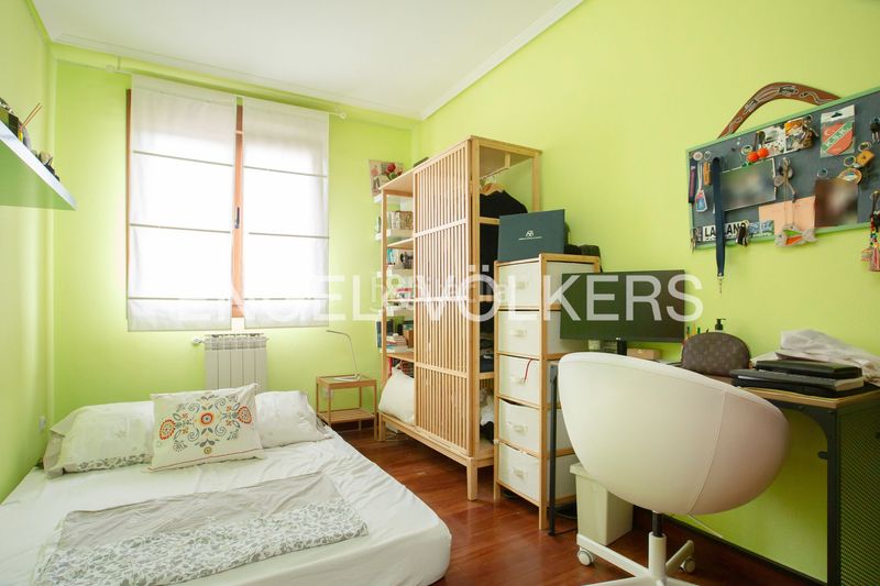 Foto b9b79a4e-5f2e-4dec-9c43-9bc9c03a872f. Pis amb calefacció aparcament a Negurigane-Peruri Leioa