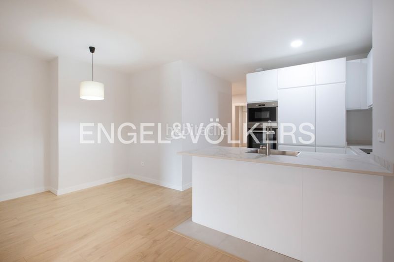 Foto 4d0405da-ac07-4f6c-aae0-470d36efede9. Miete etagenwohnung mit heizung in Las Arenas Getxo