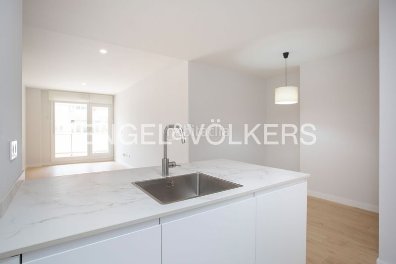 Foto 4fbdcaf1-10e0-478c-8bd0-7baec5e1b1c7. Miete etagenwohnung mit heizung in Las Arenas Getxo