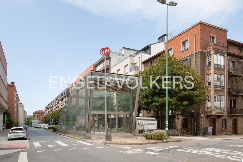 Foto 86ac2335-4a68-480c-9417-fe7d77a50c88. Miete etagenwohnung mit heizung in Las Arenas Getxo
