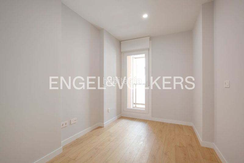 Foto e8f91fa1-28c2-4fb8-b7af-9f3f7b1bac25. Miete etagenwohnung mit heizung in Las Arenas Getxo