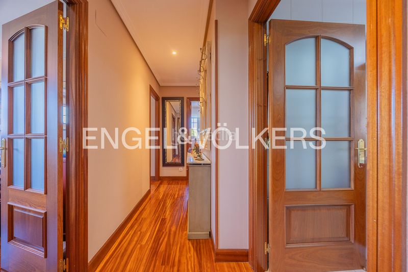 Foto ef3dc947-39d5-499c-bd65-855cbe542952. Flat with heating parking in Berango