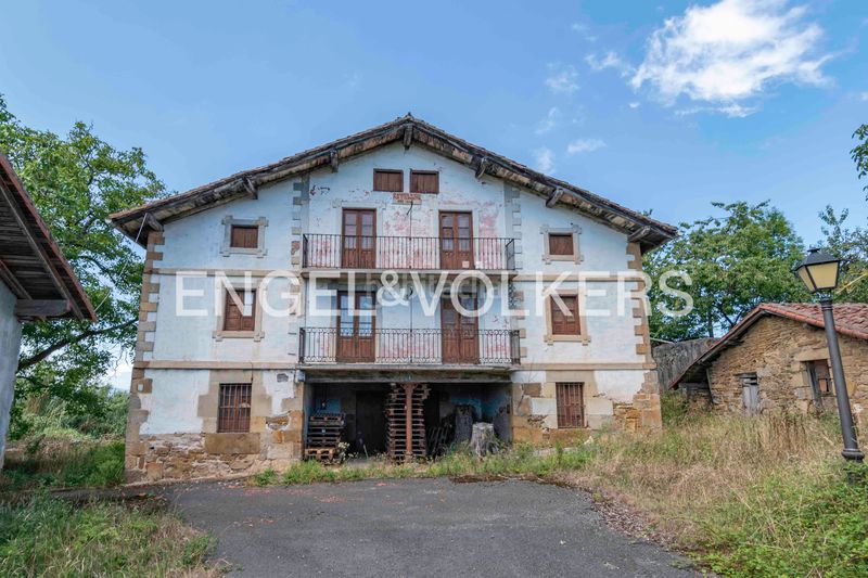 Foto f3534f1e-bd88-4665-99e9-d57b96deda2e. Casa amb calefacció a Muxika