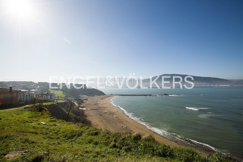 Foto 1f79dce8-1065-4d2f-ac4e-eab5d81b33da. Casa adossada amb calefacció aparcament a santa maría de Getxo Getxo