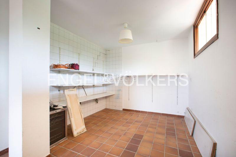 Foto 6f42ebb3-3ec4-44d1-b00f-4b129abcdb7b. Casa adossada amb calefacció aparcament a santa maría de Getxo Getxo
