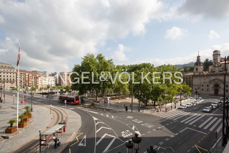 Foto ba2ad1e6-87a3-41de-9599-256132c7f0e2. Lloguer pis amb calefacció a Casco Viejo Bilbao