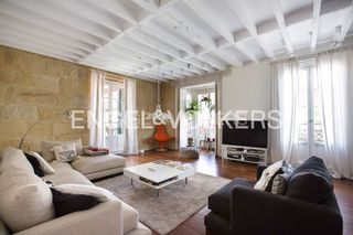 Miete Etagenwohnung in Casco Viejo. Piso exterior en edificio emblemático de 220m en el casco viejo
