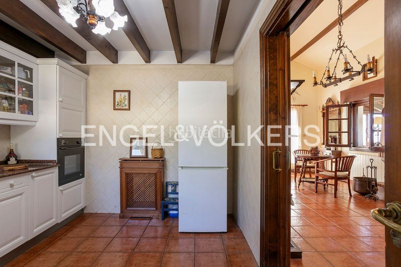 Foto c998576d-d9a7-48b8-9224-8bfd9a7a7c72. Casa con riscaldamento parcheggio piscina in Barrika