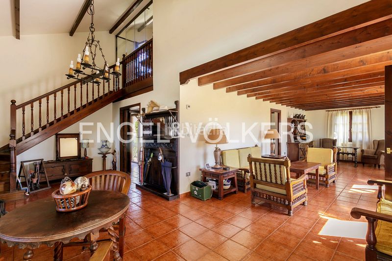 Foto fdf6b93b-3cb3-4398-82a7-342a504d21ae. Casa con riscaldamento parcheggio piscina in Barrika