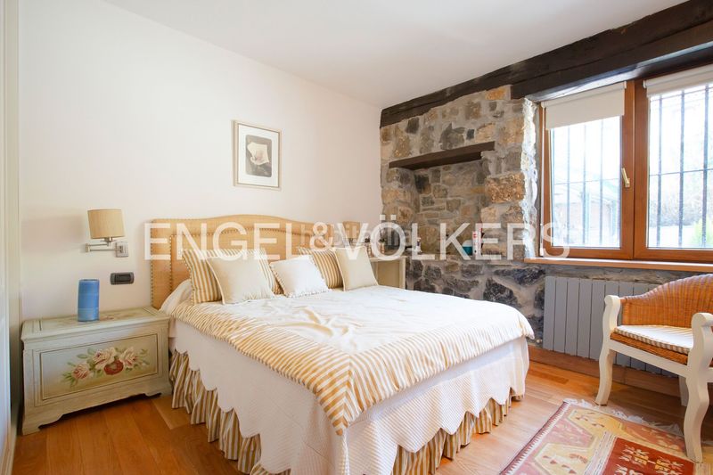 Foto ca57c6cc-ccd7-4a4f-a397-3fe64ed40241. Casa amb calefacció aparcament a Barrika
