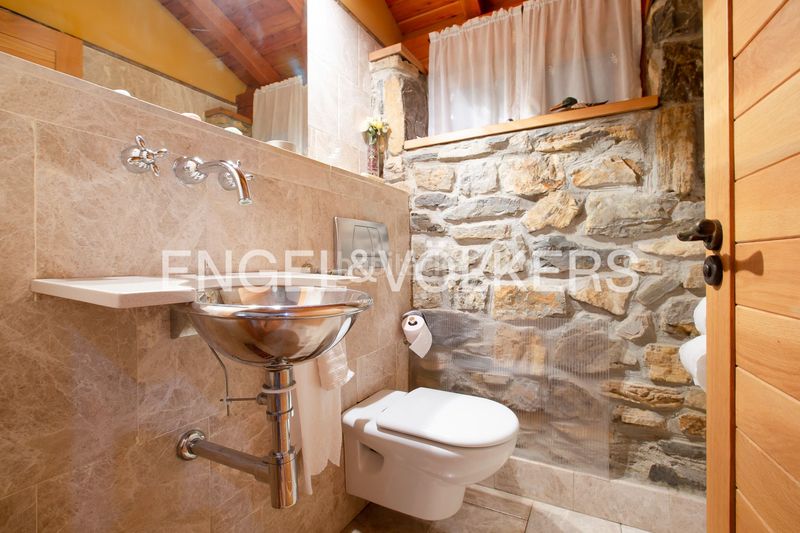 Foto fdaf7f6d-d237-46a2-b869-0fff60abeb07. Casa amb calefacció aparcament a Barrika