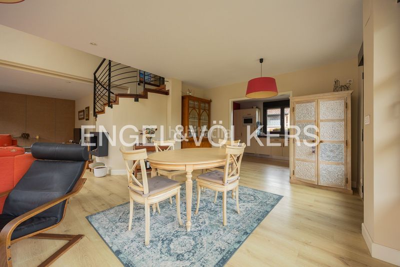 Foto 025a2961-a90a-42e9-8c62-93276fb0c9d4. Maison jumelée avec chauffage piscine dans Abadiño