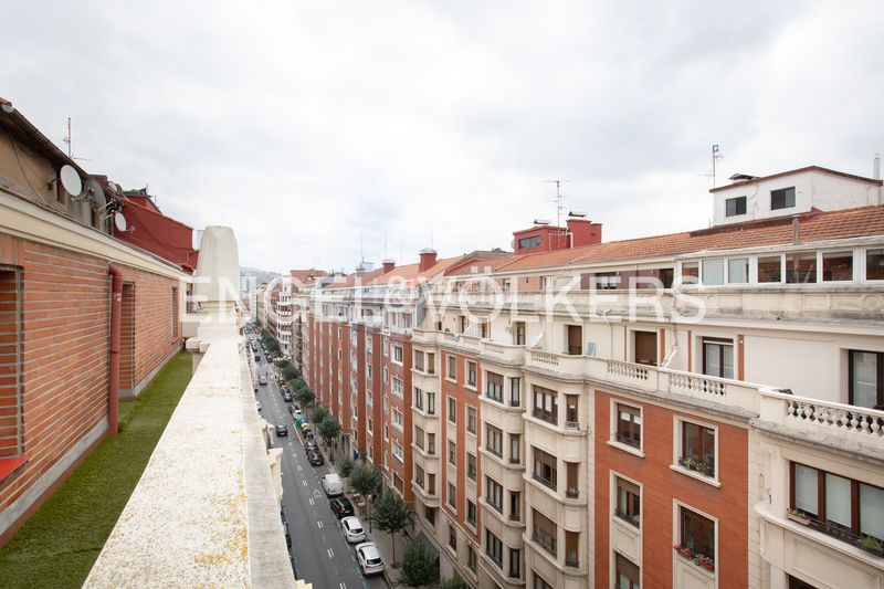 Foto b4654fe2-4c35-4a68-84bf-80b70b15fd1e. Pis amb calefacció a Abandoibarra - Guggenheim Bilbao