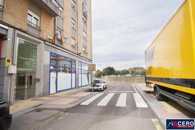 Foto f1ae503e-96e1-4fdd-b38b-bbff83995f01. Local comercial en El Parque - Zapatón Torrelavega