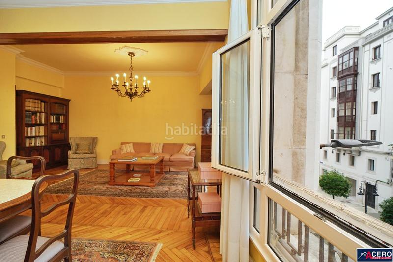 Foto b926d499-eab8-42f7-8f04-50b6b7d86690. Piso en Centro - Ayuntamiento Santander
