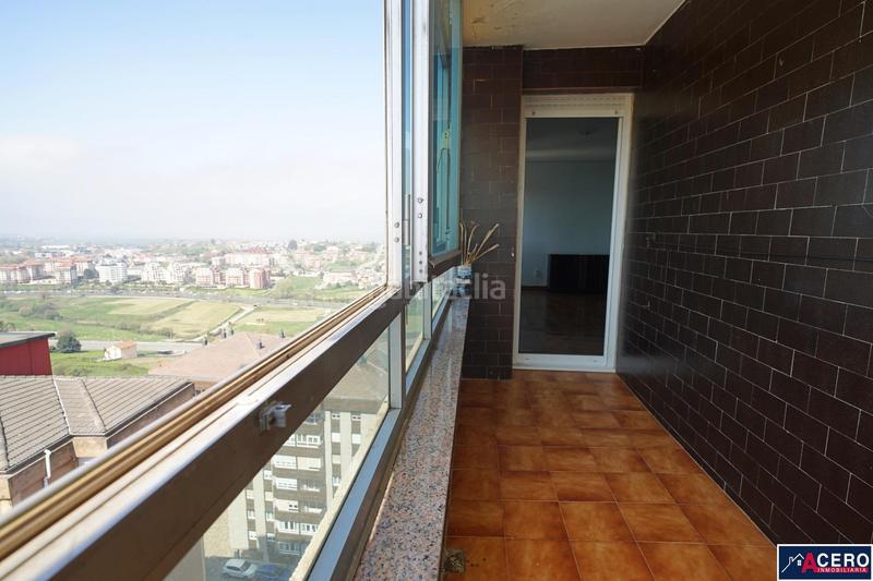 Foto 6764a9d8-f065-4a46-b94c-46bcc39e822c. Pis amb aparcament a General Dávila Santander