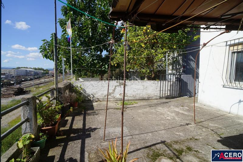 Foto 27e3c231-99b6-4349-b3be-5433d1a80a3d. Local comercial casaalmacen de 19m2 con terraza al sur en Santander