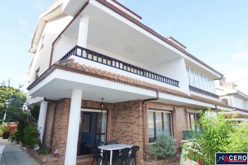 Foto 3dd4a963-0feb-41ea-9cea-67364345e6ce. Alquiler casa adosada en Miengo pueblo Miengo