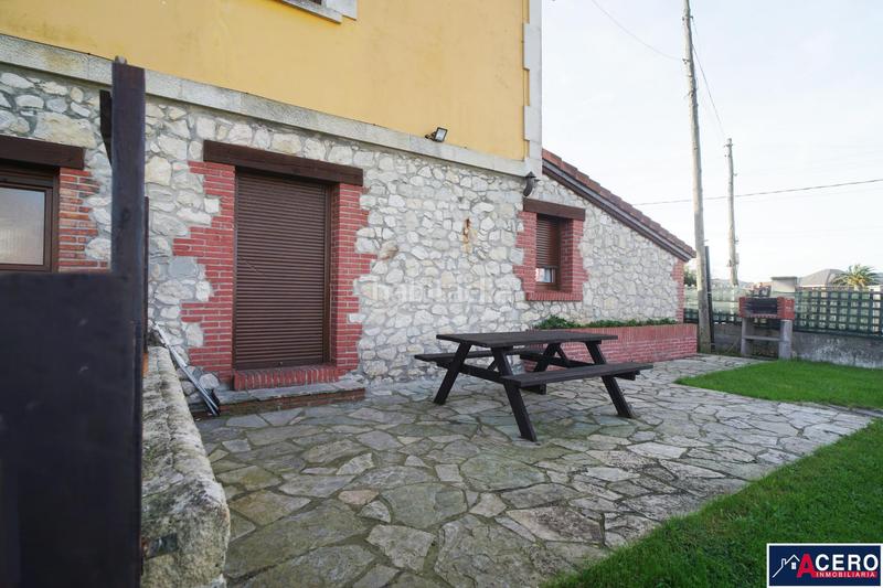 Foto 70e91500-ba83-49ba-8ec1-277c1bc50808. Chalet avec parking dans Sancibrián Santa Cruz de Bezana
