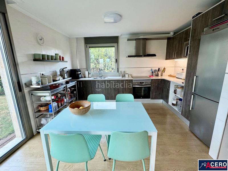 Foto 57f204ae-d727-44c6-a553-9fa23e227434. Xalet amb aparcament piscina a Mompia Santa Cruz de Bezana