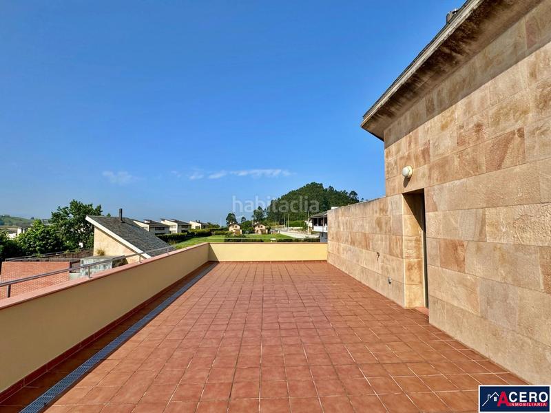 Foto 87c08319-f6d5-4e23-a07e-f90695b6d648. Xalet amb aparcament piscina a Mompia Santa Cruz de Bezana