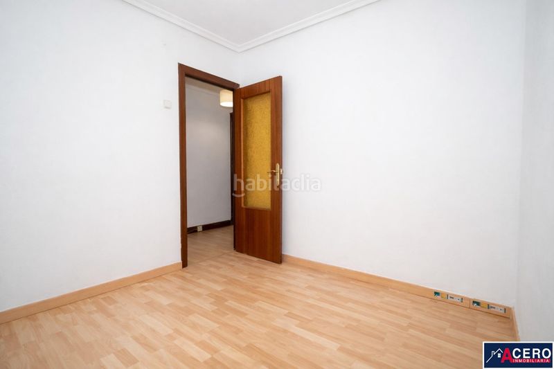 Foto 0a96785c-f650-4ebe-97fe-3c78d9b10b63. Pis a Cuatro Caminos Santander