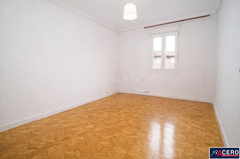 Foto 835bc568-1e91-44fd-9d9b-1e300efe3288. Pis a Cuatro Caminos Santander