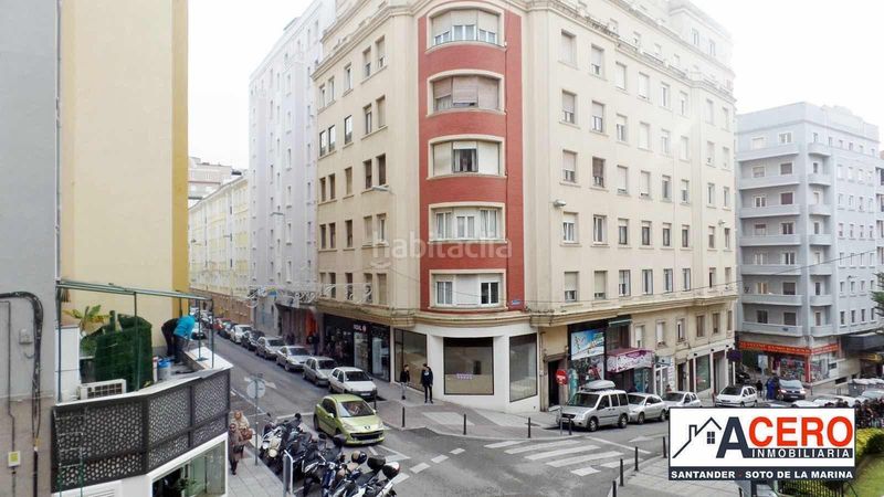 Foto c6c537fc-b4f9-40d4-af9f-5828ac5801f7. Flat in Centro - Ayuntamiento Santander