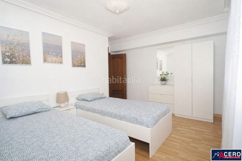 Foto 0e4bcc67-dc83-4a73-ba60-72860b6a8875. Rent flat with heating parking in Liencres Piélagos