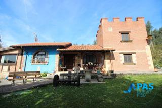 Casa  Barrio renedo. Renedo de piélagos casa en venta independiente, de tres habitaci