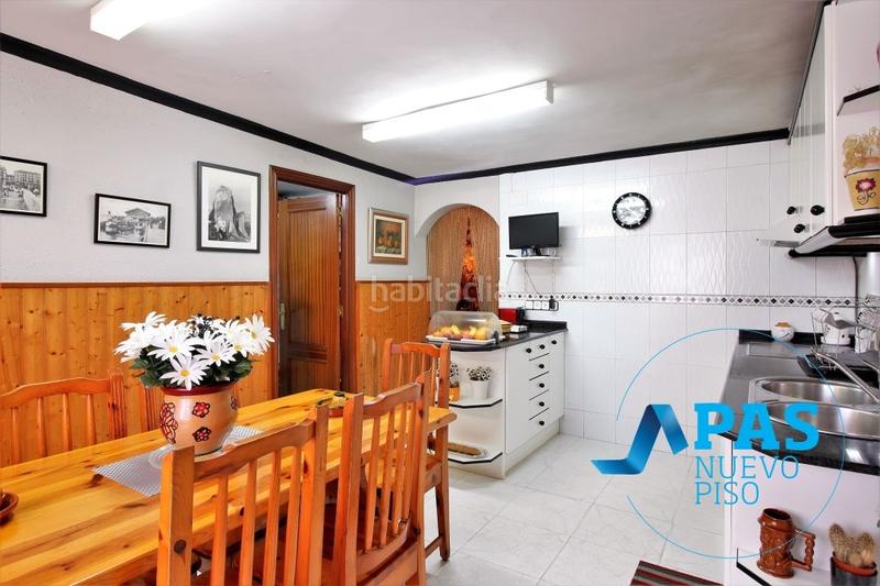 Foto 87a5dbde-369d-4d11-ad35-3b89c123bd91. Casa amb aparcament a Alisal - San Román Santander