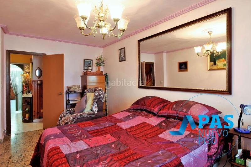 Foto fbaa40e1-bd97-4a59-87eb-530aadd48267. Casa amb aparcament a Alisal - San Román Santander
