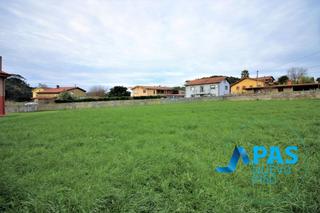 Terreny residencial  Avenida juan de herrera. Magnífico terreno urbano en maoño, totalmente llano