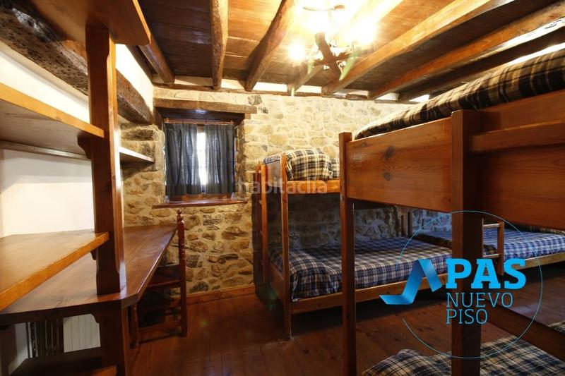 Foto c55cf0fa-63d4-42cc-8601-44f0cc476524. Casa próxima a potes impresionante casona lebaniega en Camaleño