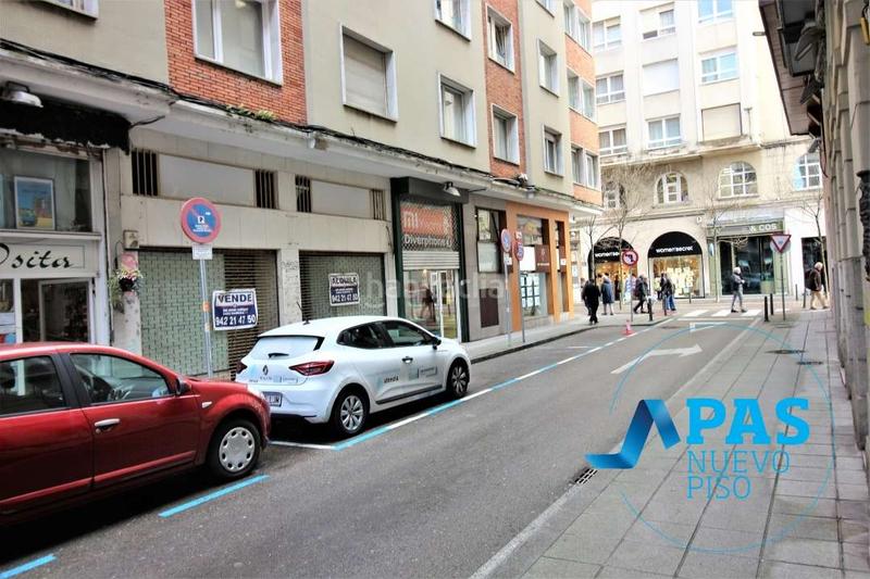 Foto 989785db-b387-47ab-972f-5626dd381cbb. Local comercial a Centro - Ayuntamiento Santander