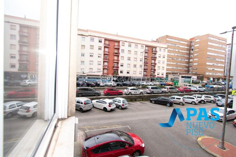 Foto 1c246ad2-e0d1-442b-93b9-00633fdeb35b. Piso estupendo piso con terraza de 3 habitaciones en la mejor calle de Muriedas. en Camargo