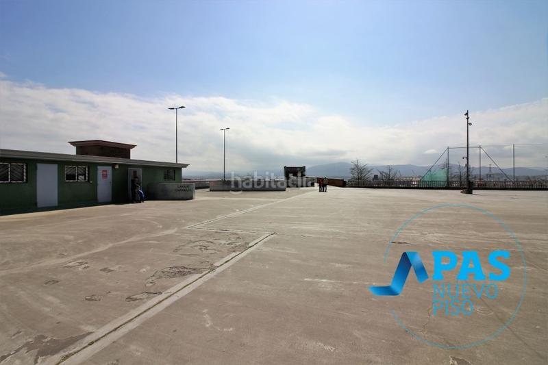 Foto 10fe77eb-d131-42fc-b869-477f77e750d2. Local comercial a Numancia - San Fernando Santander