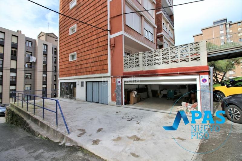 Foto 31f6d395-1d65-466b-bdce-95317480f64f. Aparcament cotxe a Los Castros Santander