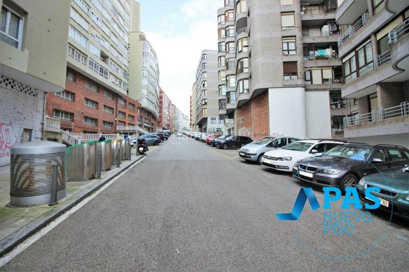 Foto fdfd3bb4-b6c6-4015-b603-8d27ae2d325e. Local comercial a Numancia - San Fernando Santander