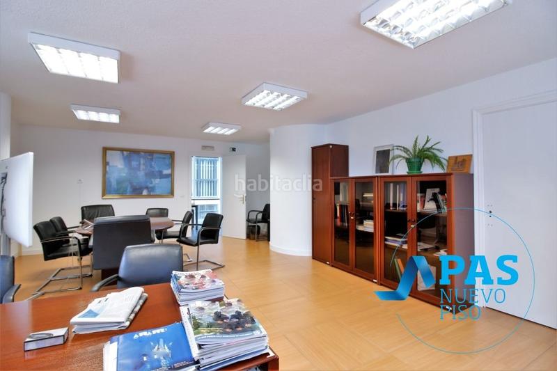 Foto 117a2e4c-684f-45a7-ba4c-643481b0221d. Oficina a Centro - Ayuntamiento Santander