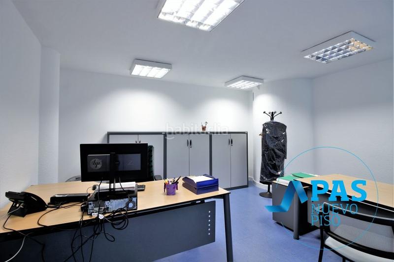 Foto fa80bbe0-5130-48f2-87fc-3b3517ffd155. Oficina a Centro - Ayuntamiento Santander