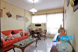 Pis  Calle la secada. Estupendo piso de tres habitaciones y dos baños en pleno santand