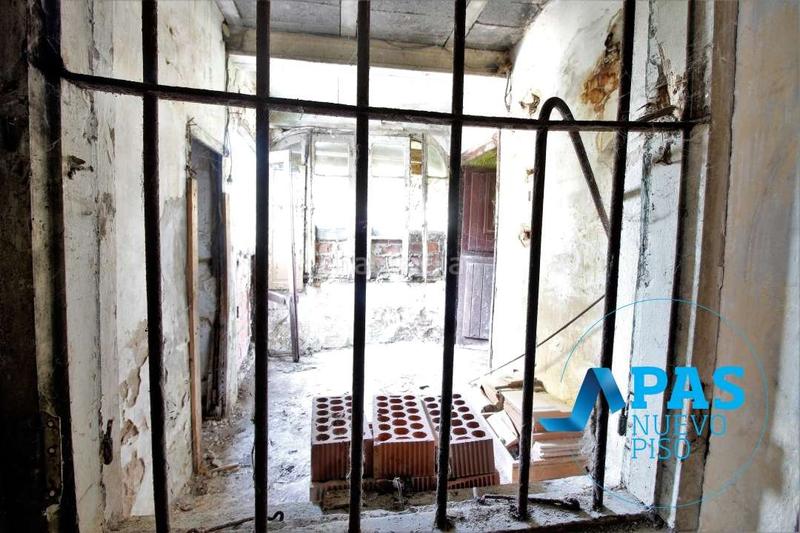 Foto 3a286301-26b1-40a9-a95d-f0625f665c2b. Chalet en Tanos, casa de dos plantas con preciosa finca en suelo urbano en Torrelavega