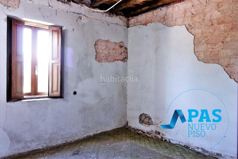 Foto 411efddb-2bb5-4720-8b8f-69bc16da389c. Chalet en Tanos, casa de dos plantas con preciosa finca en suelo urbano en Torrelavega