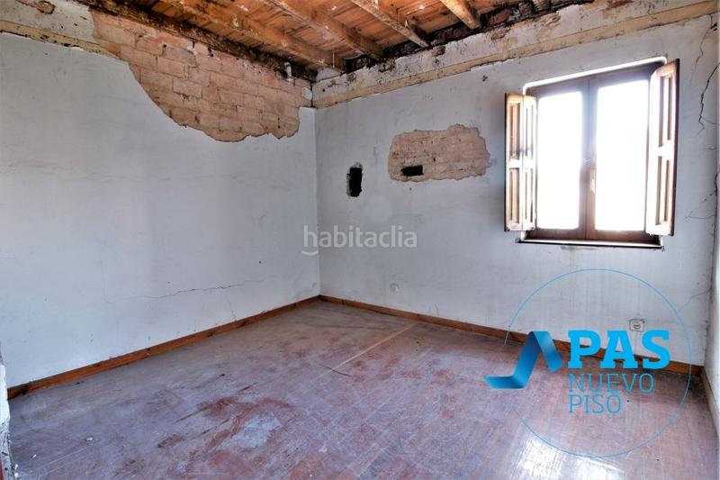 Foto 4a50b8b4-97e5-41fc-bd19-c70f63adb7b2. Chalet en Tanos, casa de dos plantas con preciosa finca en suelo urbano en Torrelavega