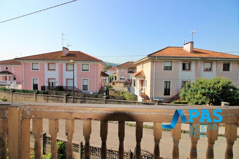 Foto 5f20b8bf-244b-4778-a6a1-db9b13ca8f3d. Chalet en Tanos, casa de dos plantas con preciosa finca en suelo urbano en Torrelavega