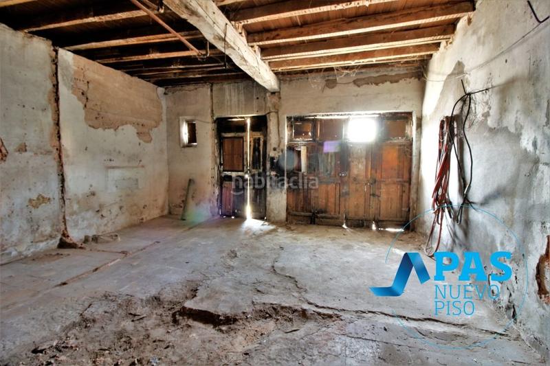 Foto 622fddca-780a-4ea7-81c5-315af3651125. Chalet en Tanos, casa de dos plantas con preciosa finca en suelo urbano en Torrelavega