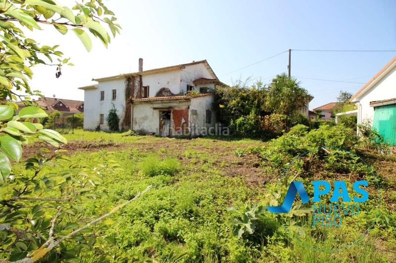 Foto 6de97c61-17ec-4335-80c4-ca939ef694ab. Chalet en Tanos, casa de dos plantas con preciosa finca en suelo urbano en Torrelavega