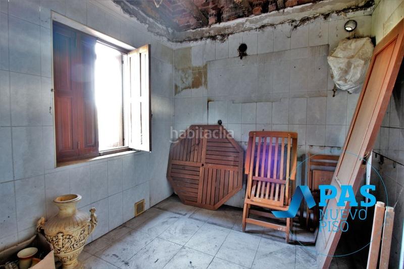 Foto 98cc80c9-43e2-4245-8100-88cffdde347a. Chalet en Tanos, casa de dos plantas con preciosa finca en suelo urbano en Torrelavega