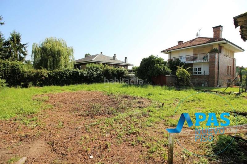 Foto b226ffe7-37a2-4d78-a358-c143fc7855dd. Chalet en Tanos, casa de dos plantas con preciosa finca en suelo urbano en Torrelavega